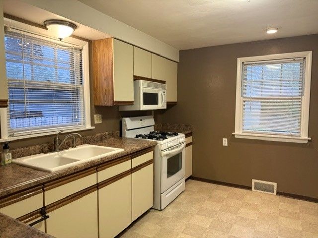 314 LAKE Avenue, Erie, PA 16511