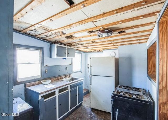 726 3rd Avenue, Troy, NY 12182