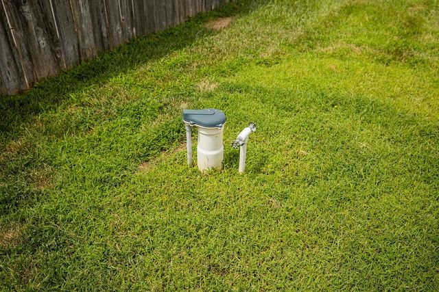 1386 N Aksarben, Wichita, KS 67235