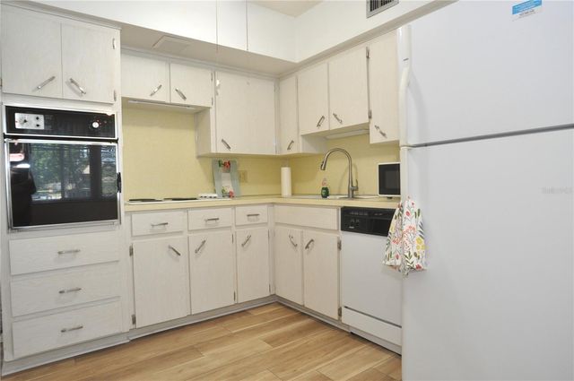 2331 FINLANDIA LANE 43, Clearwater, FL 33763