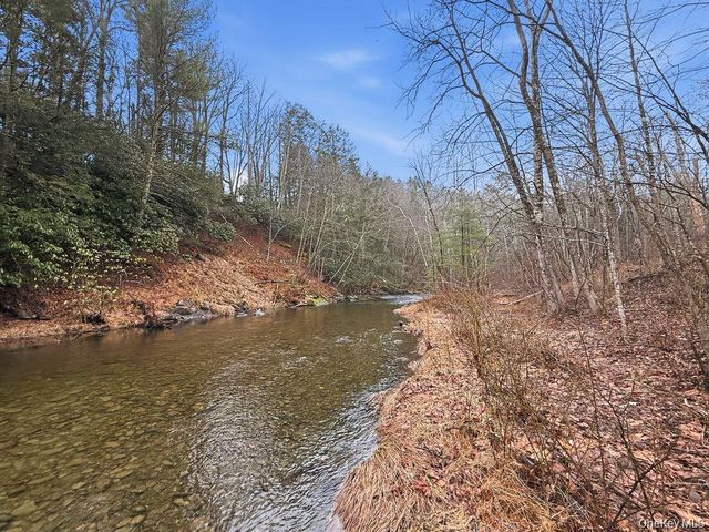 2 Vernooy Drive, Wawarsing, NY 12489