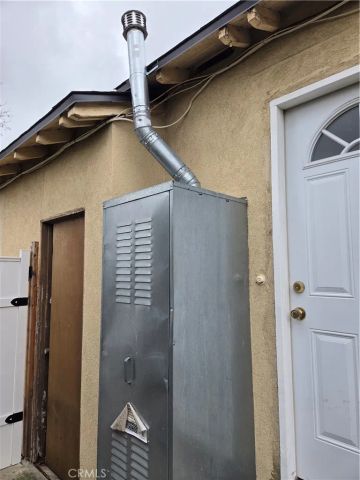 7875 Bellaire Avenue, North Hollywood, CA 91605