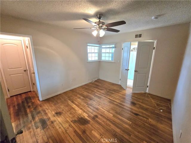 7875 Bellaire Avenue, North Hollywood, CA 91605