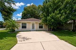 702 E MADISON STREET, Plant City, FL 33563