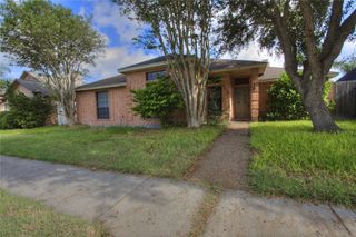4510 Silver Hollow Dr, Corpus Christi, TX 78413