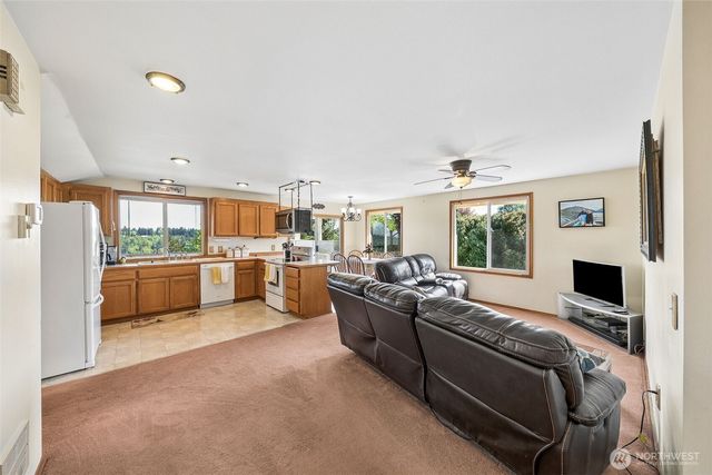 16516 SE 368th Street, Auburn, WA 98092