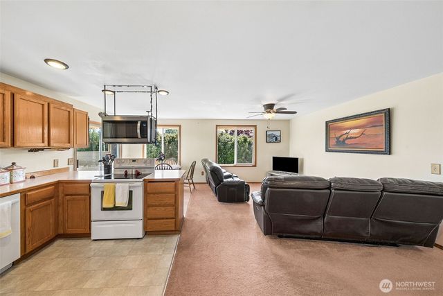 16516 SE 368th Street, Auburn, WA 98092