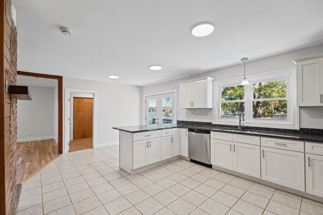 217-J Tickle Rd, Westport, MA 02790
