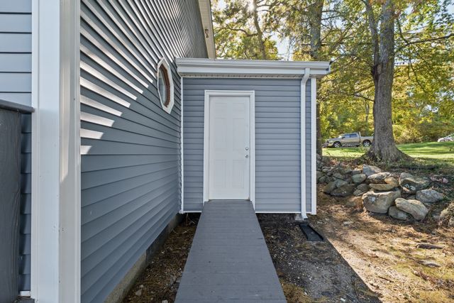 217-J Tickle Rd, Westport, MA 02790