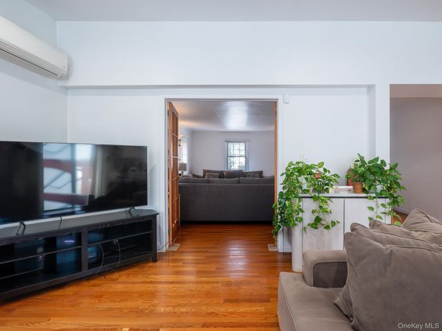 7531 179th Street, Fresh Meadows, NY 11366