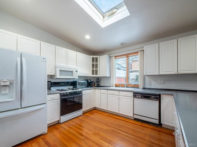 7531 179th Street, Fresh Meadows, NY 11366