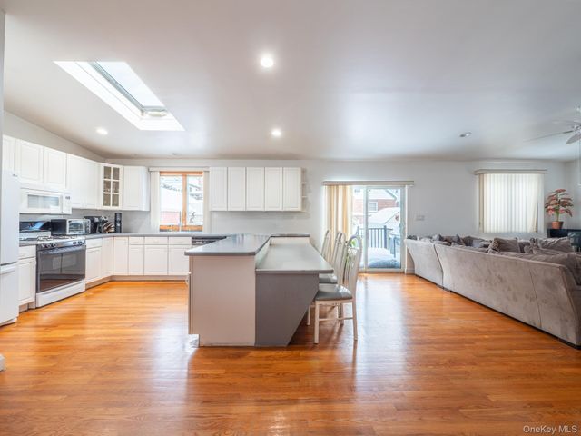 7531 179th Street, Fresh Meadows, NY 11366