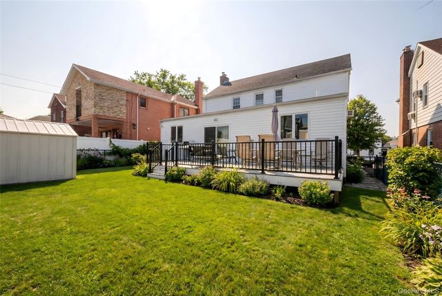 7531 179th Street, Fresh Meadows, NY 11366