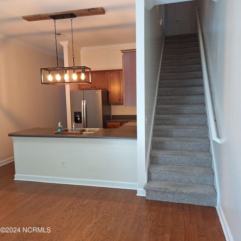 1607 Shoreline Place, Wilmington, NC 28403