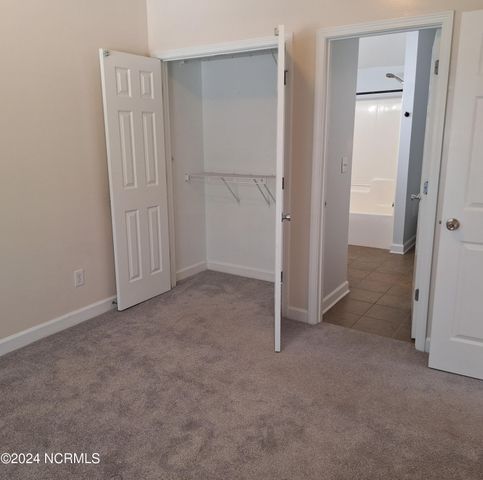 1607 Shoreline Place, Wilmington, NC 28403