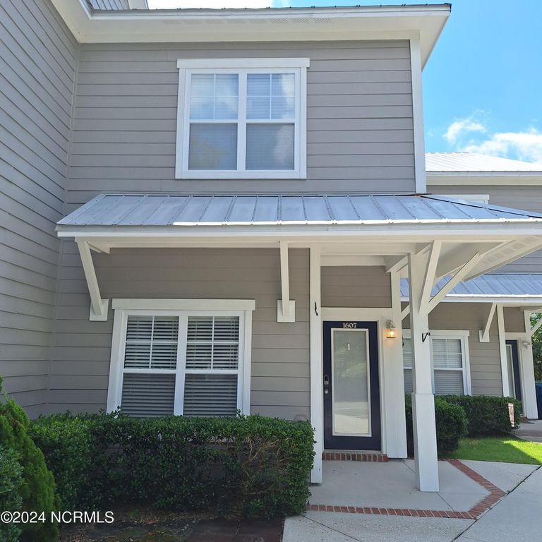 1607 Shoreline Place, Wilmington, NC 28403