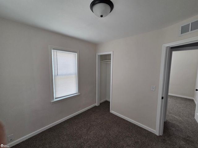 2205 E Whittemore Avenue, Burton, MI 48529