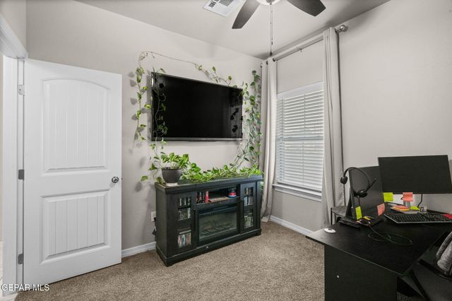 356 PLATEAU Drive, Socorro, TX 79927