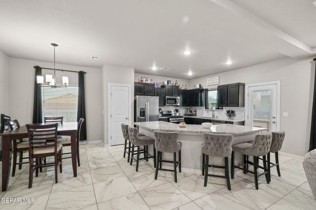 356 PLATEAU Drive, Socorro, TX 79927