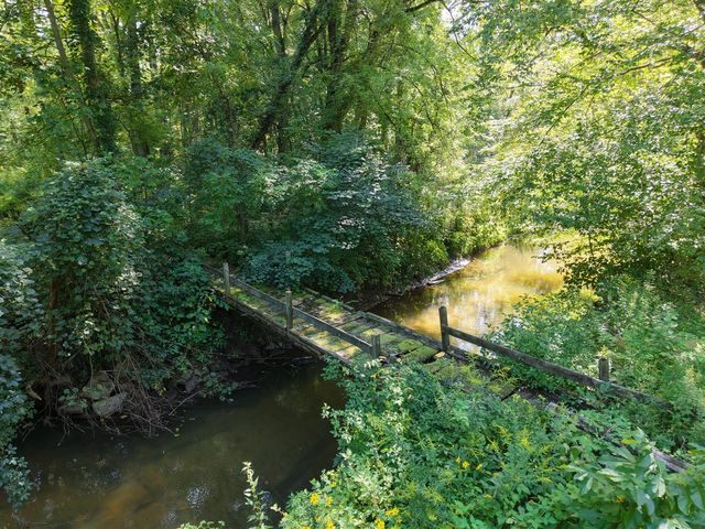 8040 W Martin Road, Three Oaks, MI 49128