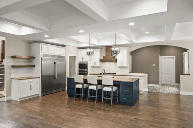 326 W Houghton Drive, Valparaiso, IN 46385