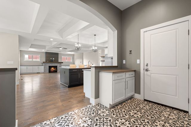 326 W Houghton Drive, Valparaiso, IN 46385