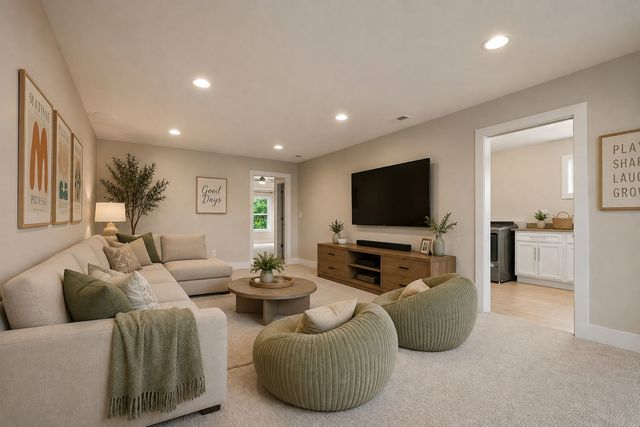 326 W Houghton Drive, Valparaiso, IN 46385