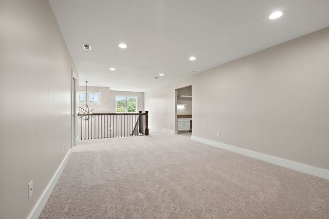 326 W Houghton Drive, Valparaiso, IN 46385
