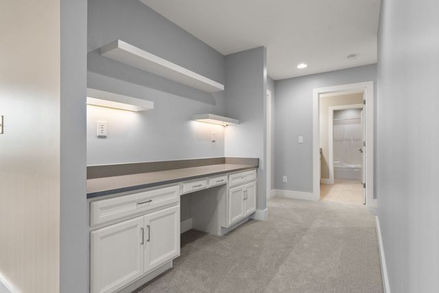 326 W Houghton Drive, Valparaiso, IN 46385