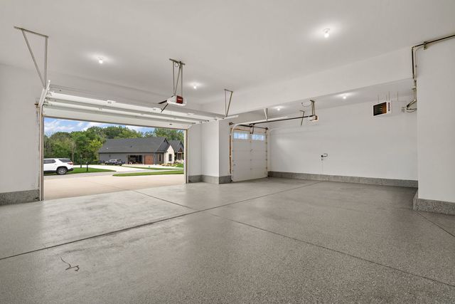 326 W Houghton Drive, Valparaiso, IN 46385
