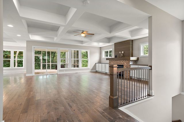 326 W Houghton Drive, Valparaiso, IN 46385
