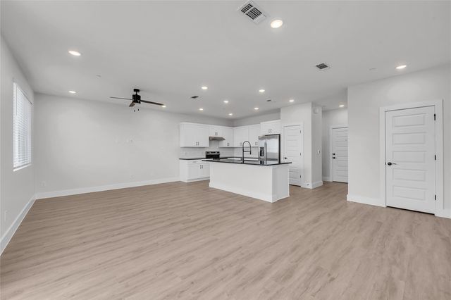 9317 Curious Squirrel ST, Austin, TX 78744