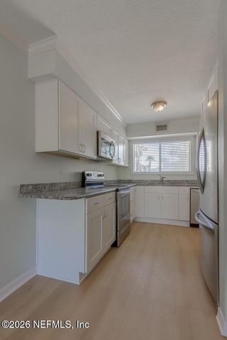 360 14TH Avenue S E, Jacksonville Beach, FL 32250