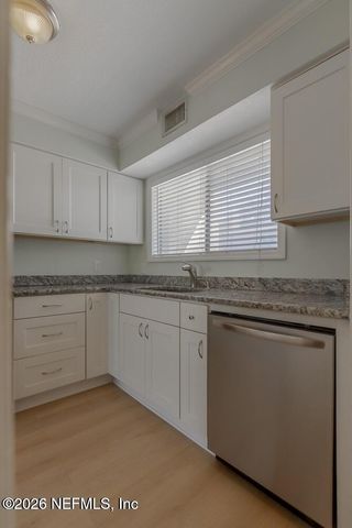 360 14TH Avenue S E, Jacksonville Beach, FL 32250