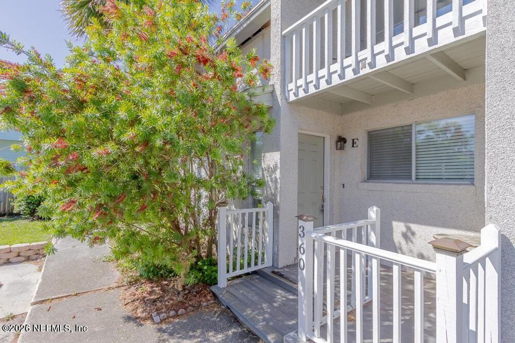 360 14TH Avenue S E, Jacksonville Beach, FL 32250