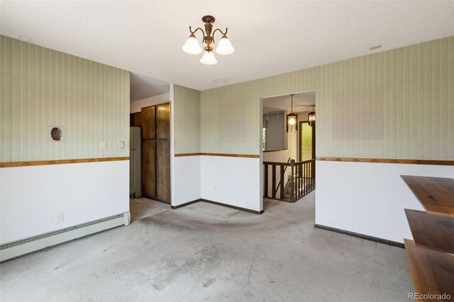 2260 Mesa Road, Colorado Springs, CO 80904