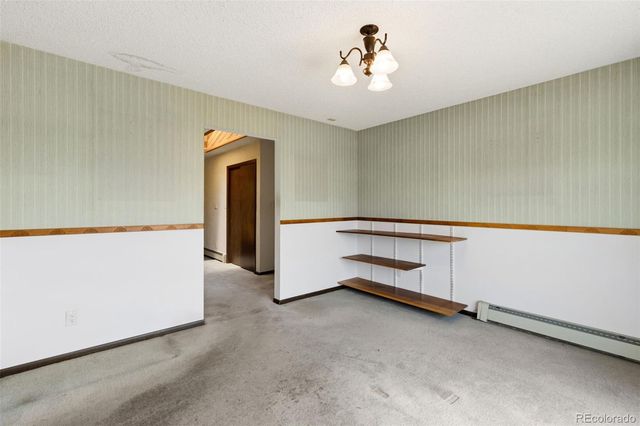 2260 Mesa Road, Colorado Springs, CO 80904
