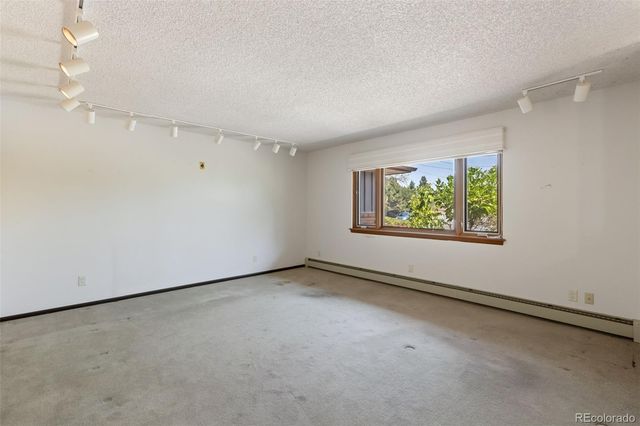 2260 Mesa Road, Colorado Springs, CO 80904
