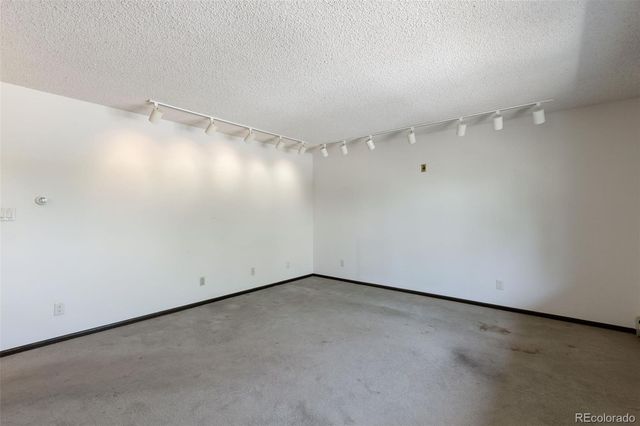 2260 Mesa Road, Colorado Springs, CO 80904