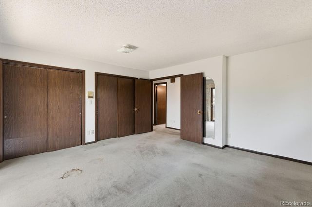 2260 Mesa Road, Colorado Springs, CO 80904