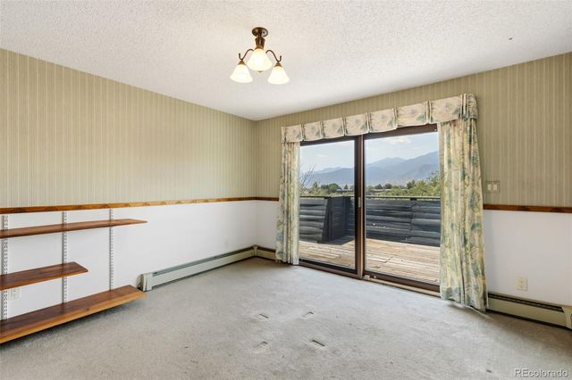 2260 Mesa Road, Colorado Springs, CO 80904