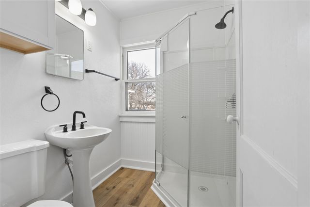 820 1st Avenue E, Newton, IA 50208