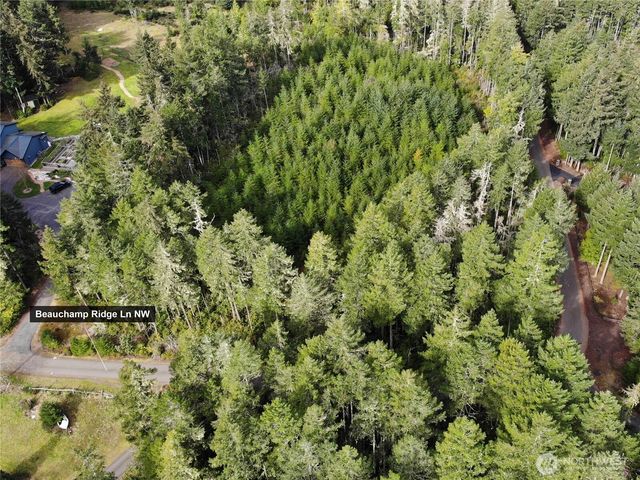 7288 Beauchamp Lane NW, Seabeck, WA 98380