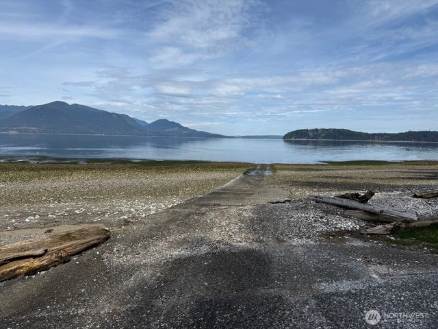 7288 Beauchamp Lane NW, Seabeck, WA 98380
