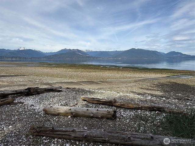 7288 Beauchamp Lane NW, Seabeck, WA 98380