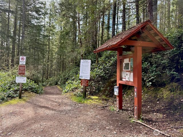 7288 Beauchamp Lane NW, Seabeck, WA 98380