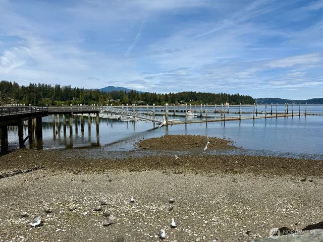 7288 Beauchamp Lane NW, Seabeck, WA 98380