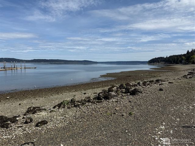 7288 Beauchamp Lane NW, Seabeck, WA 98380