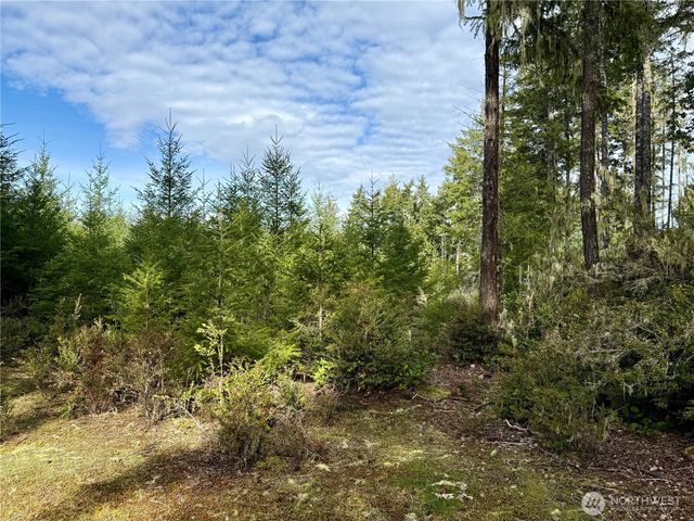 7288 Beauchamp Lane NW, Seabeck, WA 98380