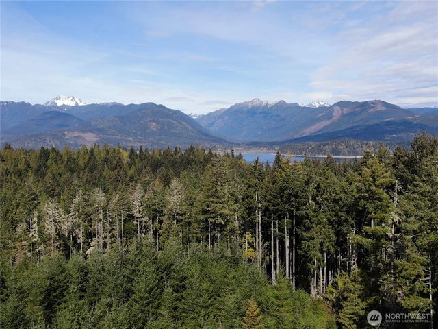 7288 Beauchamp Lane NW, Seabeck, WA 98380